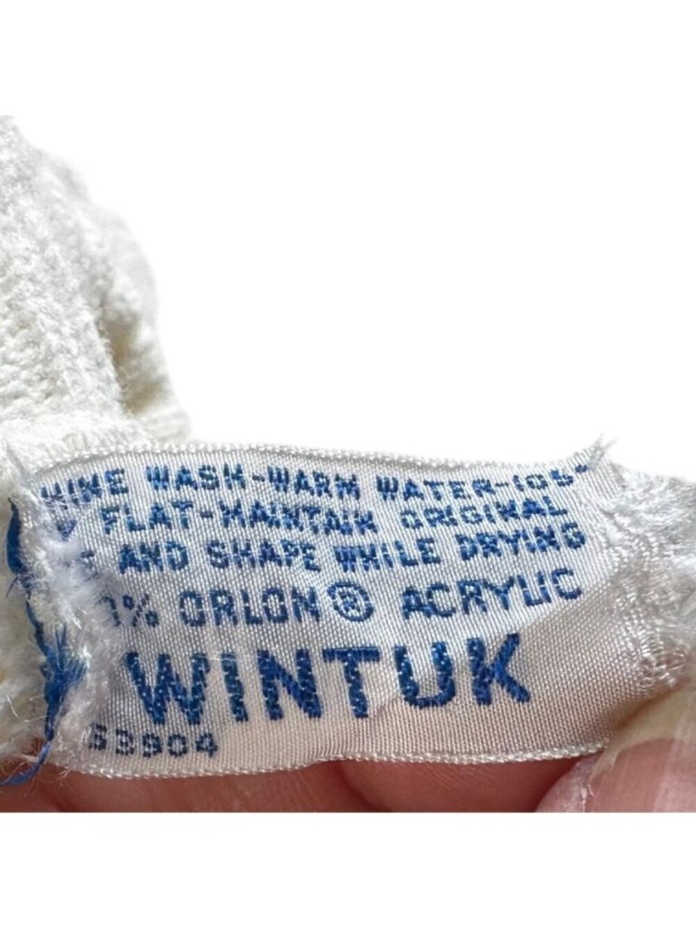 Vintage Wintuck Crochet Cape White Fringe ILGWU Union Made 70s OSFM USA - Picture 7 of 8